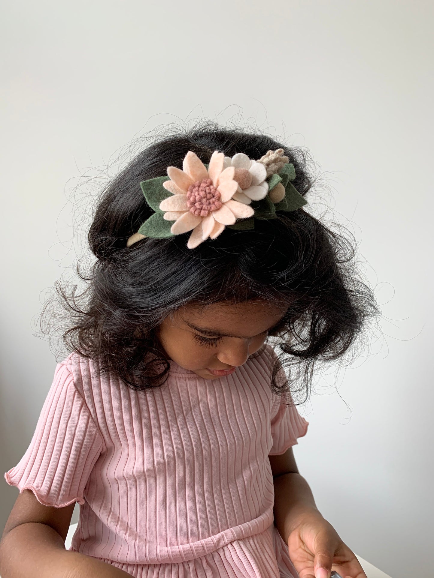 wild daisy half crown