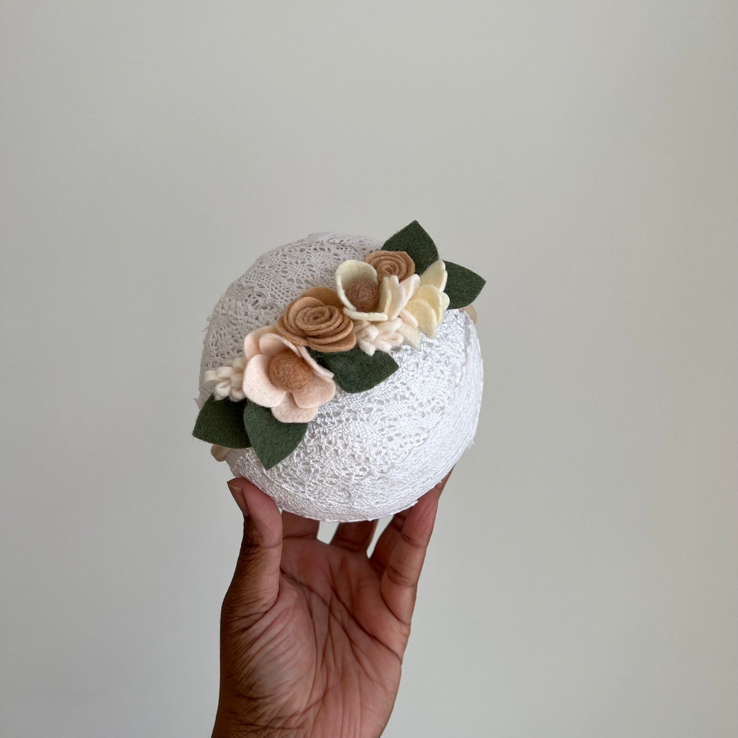 soft toned half crown | neutral