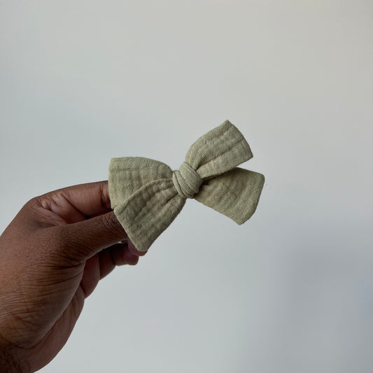 moss gauze | baby bow