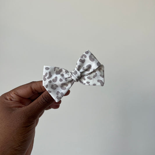neutral animal print | baby bow