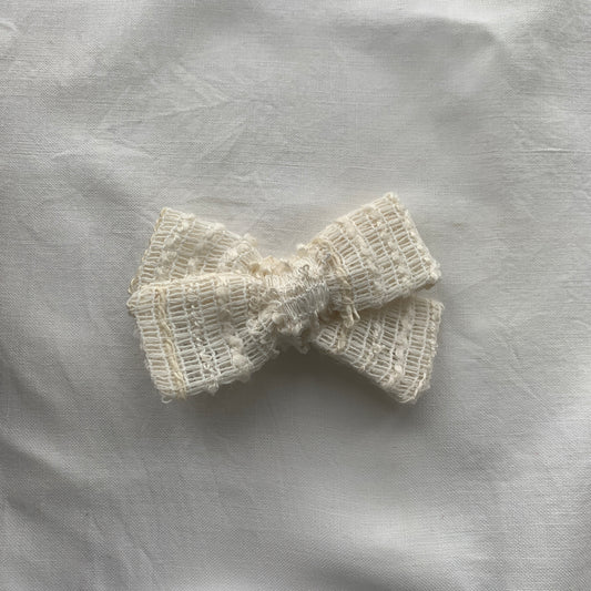 white jute | baby bow