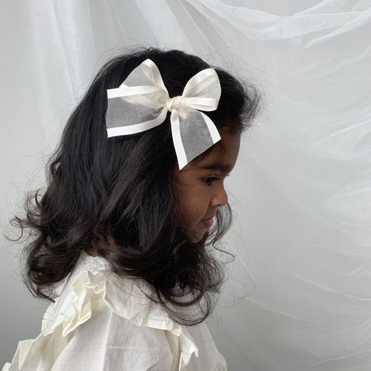 satin lined | regular bow