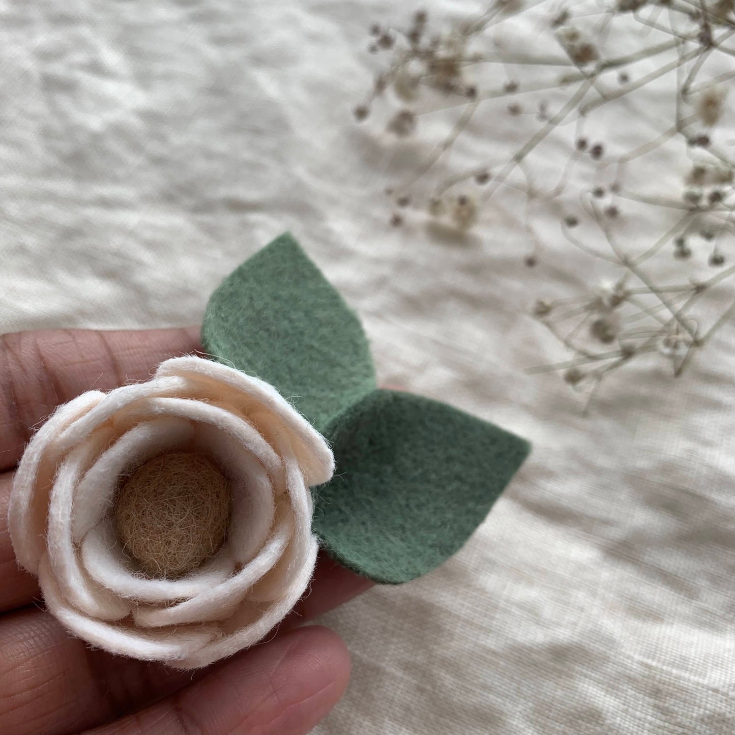 button roses