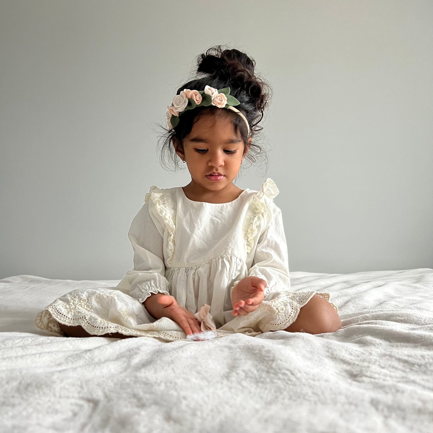 neutral full crown | dainty